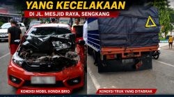 Diduga Sopir Mengantuk, Honda Brio Tabrak Belakang Truk di Jalan Masjid Raya Sengkang